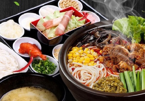 聚緣橋過(guò)橋米線