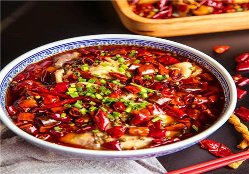 竹葉三和魚(yú)火鍋