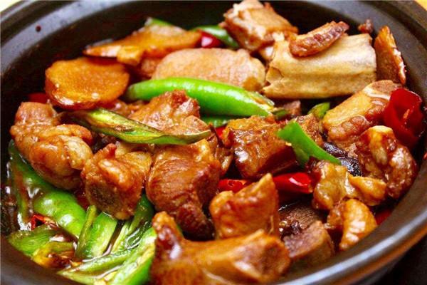龍實(shí)黃燜雞米飯