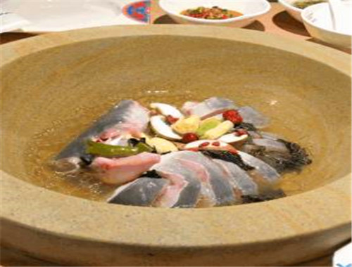 瀟湘石鍋魚(yú)火鍋加盟