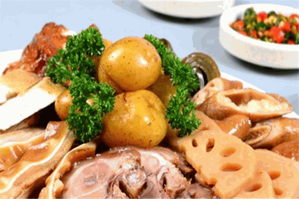 統(tǒng)味小豬鹵鹵肉飯加盟