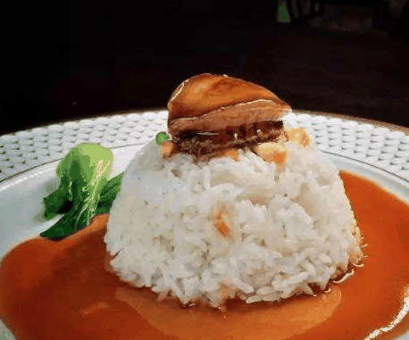 晨曦?zé)跗孵U魚飯