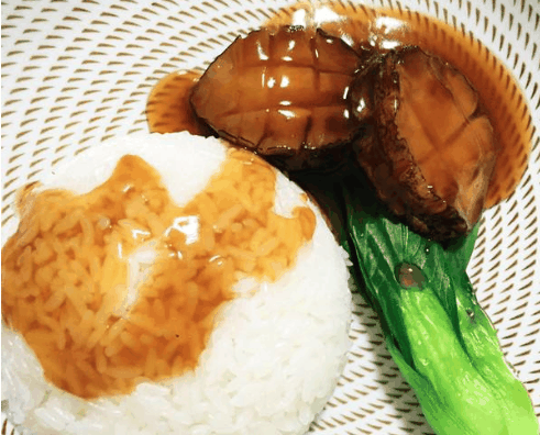 晨曦?zé)跗孵U魚飯