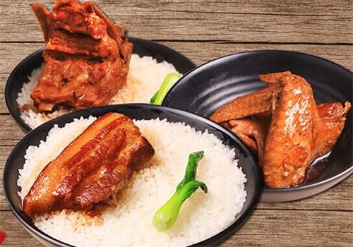 三碗過崗鹵肉排骨飯