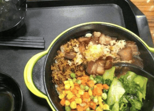 予一福煲仔飯