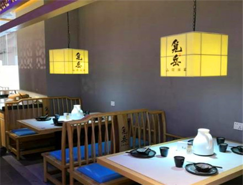 覓岳山間湘菜加盟