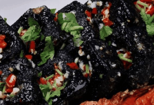 黑色經(jīng)典長(zhǎng)沙臭豆腐