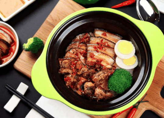 簡(jiǎn)單小廚煲仔飯