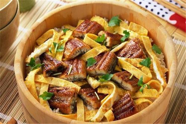 香公香婆木桶飯加盟