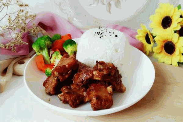 詠春排骨米飯
