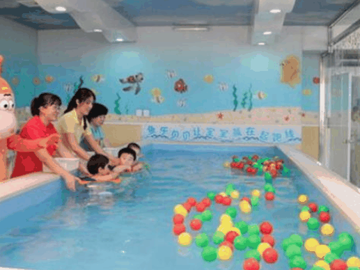 芽唄嬰兒游泳館