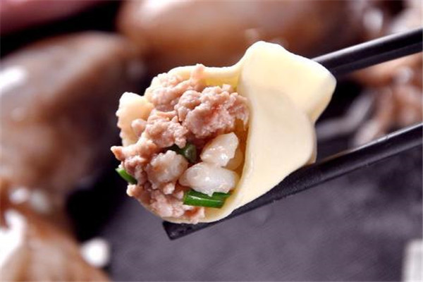 西香婆餃子館加盟