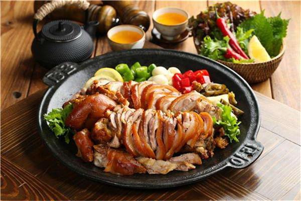 首爾小鎮(zhèn)石鍋拌飯加盟