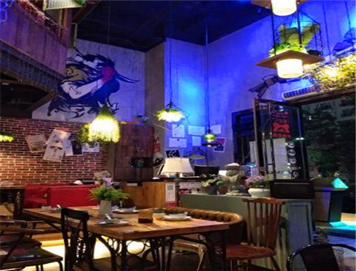 龐客音樂(lè)酒館加盟
