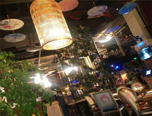 鄧麗君音樂(lè)主題餐廳加盟
