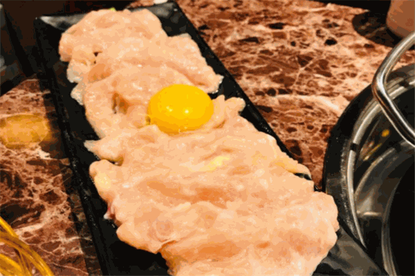 泰靈艷泰式料理火鍋加盟
