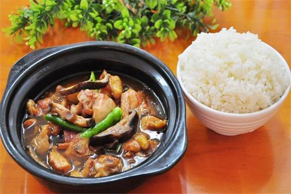 水城黃燜雞米飯加盟