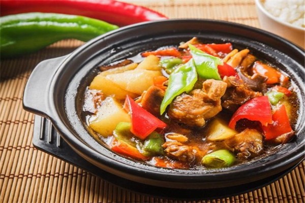 回味黃燜雞米飯加盟