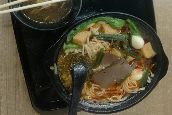 天客隆米線