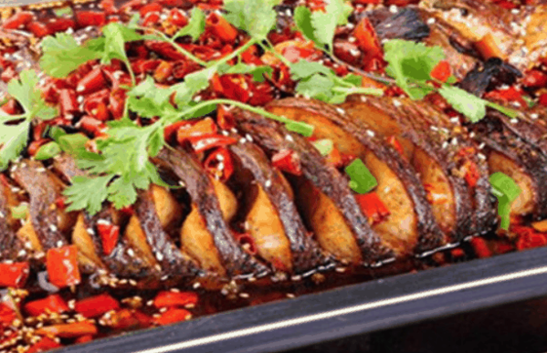 因?yàn)轸~(yú)烤魚(yú)飯