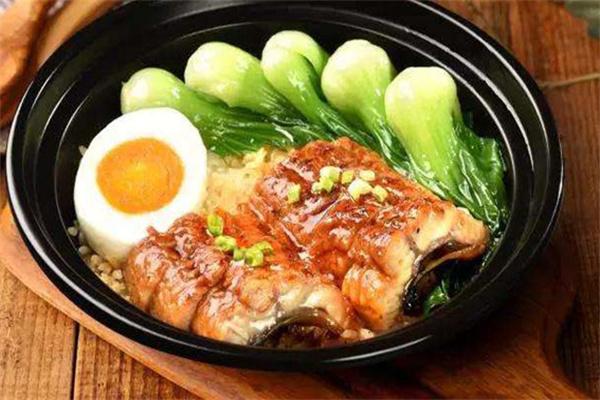 飯煲寶專業(yè)煲仔飯