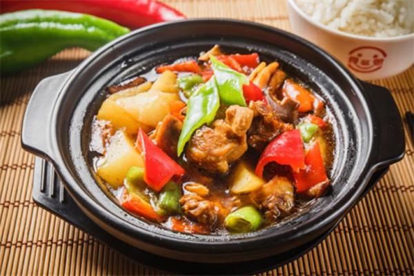 甲甲旺黃燜雞米飯