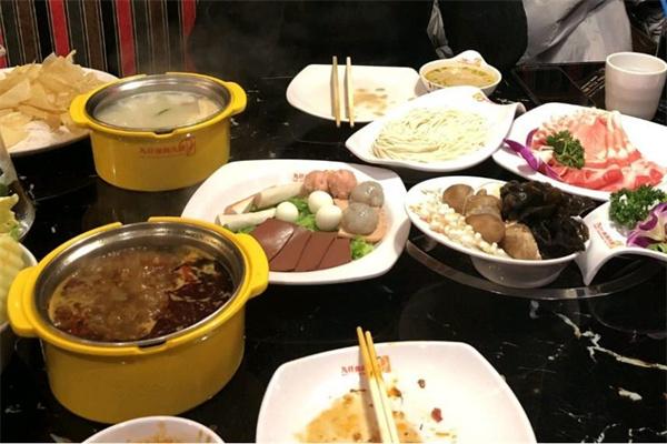 九仟撈螺螄粉火鍋