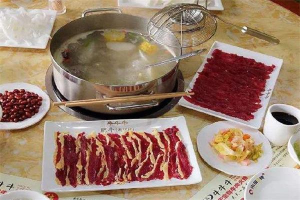 牛牛牛潮汕鮮牛肉火鍋