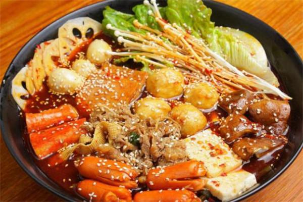麻辣女俠麻辣燙加盟