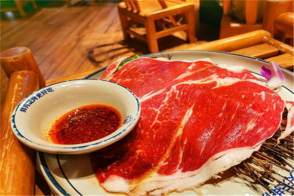 火爐旁烤肉