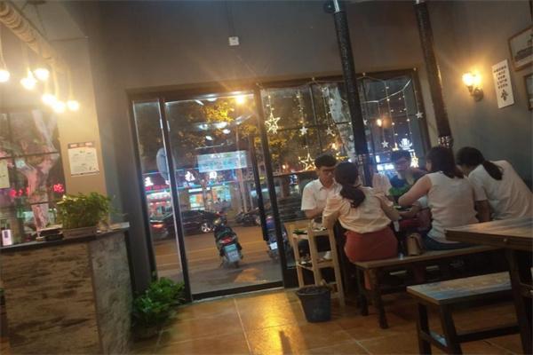 舞夜藍烤肉酒館