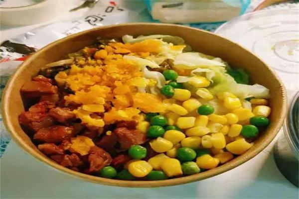 拌上癮牛油拌飯加盟