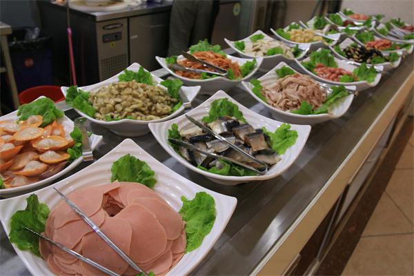 德得軒自助烤肉餐廳加盟