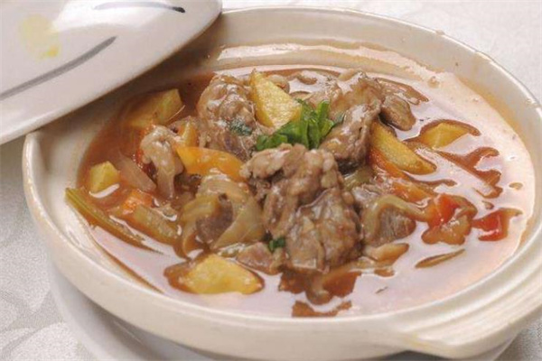 沙茶燜牛肉