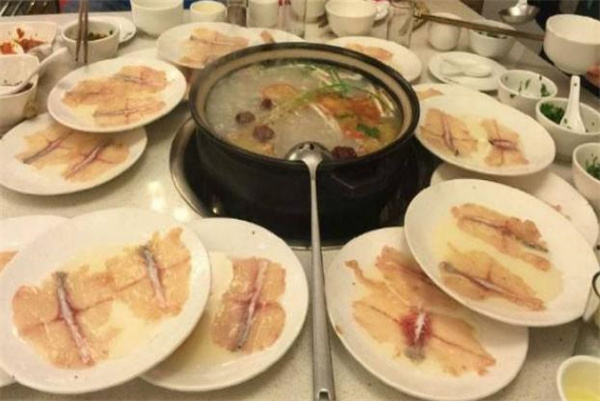 石斑魚火鍋