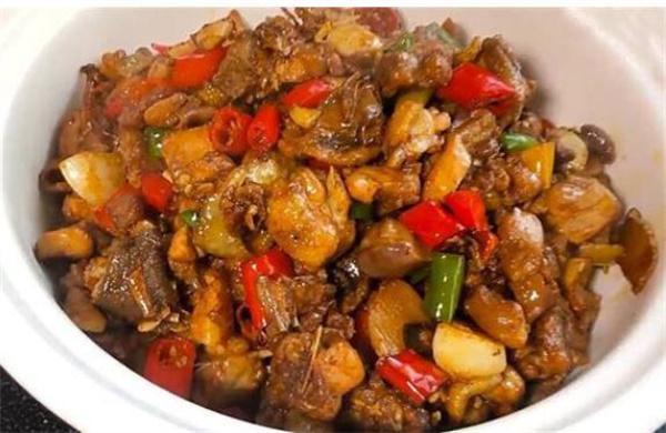 搖滾炒雞費需要多少錢？