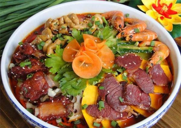 金三顧冒菜