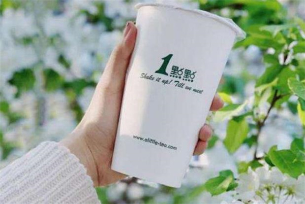 一點(diǎn)點(diǎn)奶茶多少費(fèi)用？