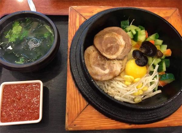 阿谷屋石鍋拌飯