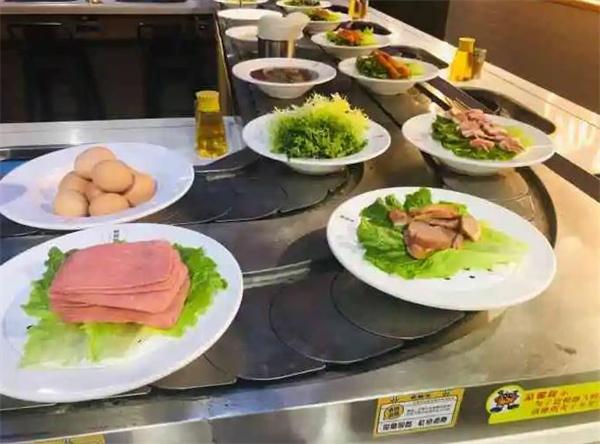 自助轉(zhuǎn)轉(zhuǎn)烤肉火鍋費多少錢？