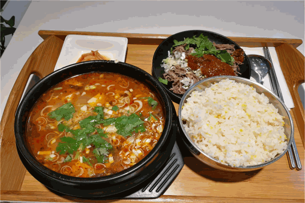 梨花牛肉湯飯