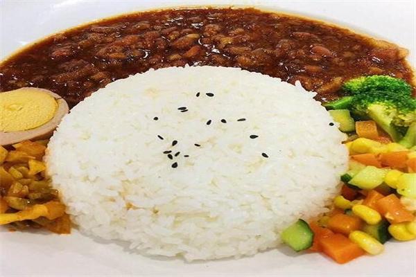 王記鹵肉飯加盟