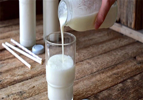 陽(yáng)春乳業(yè)加盟