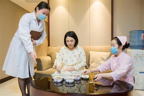 欣護(hù)母嬰月嫂加盟