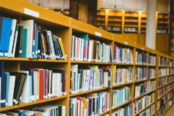 三人行書店加盟