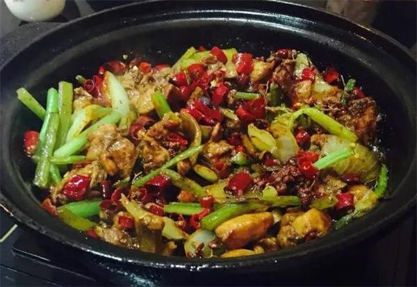 佰煲祥雞公煲