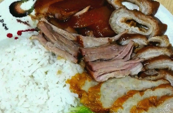 一家豬腳飯需要多少錢(qián)