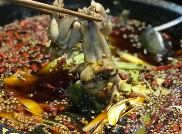 味仙瘋美蛙魚頭火鍋