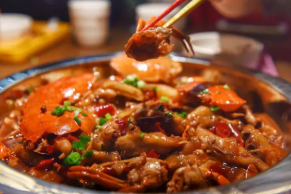 蓮塘肉蟹煲費(fèi)多少?