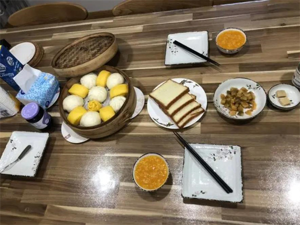 苗韻竹蓀鵝餐飲
